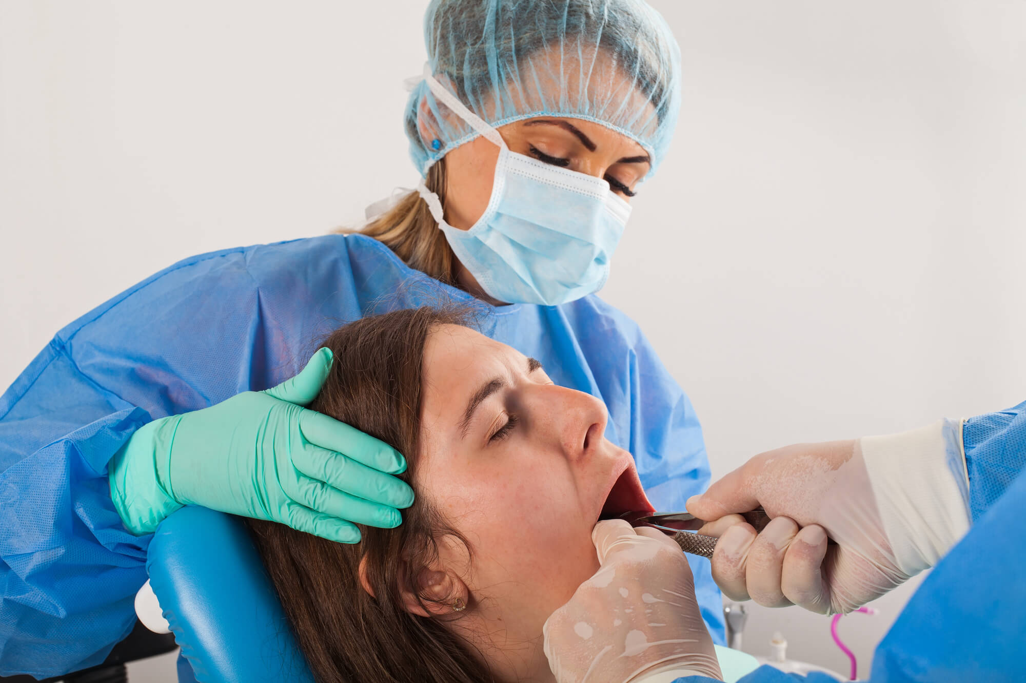 The Difference Between Surgical and Simple Dental Extractions La